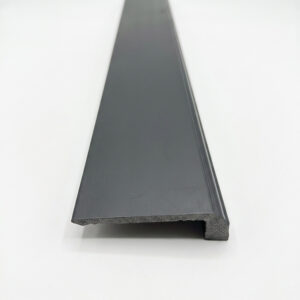 Cach plinte noir 12cm
